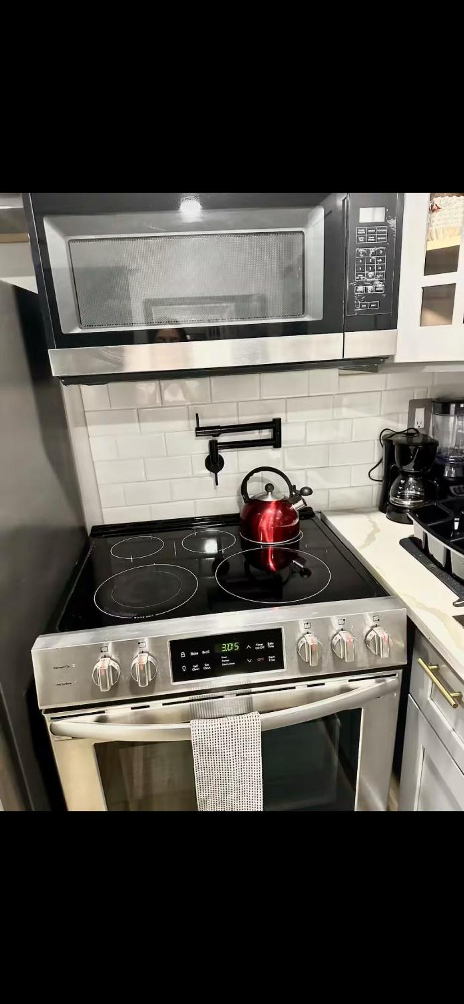 Apartment Furnished Apartmt Near Down Town With King Bed