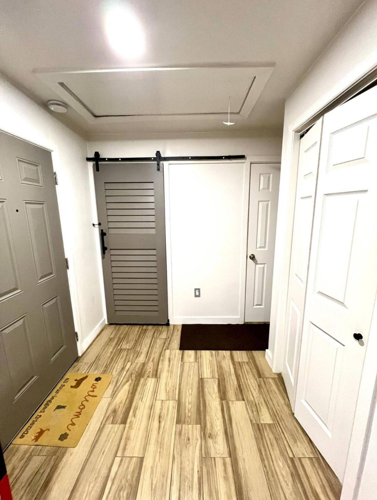Furnished Apartmt Near Down Town With King Bed *